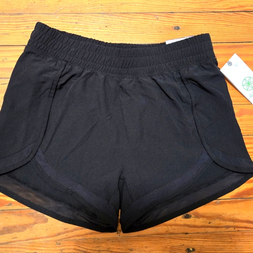 GAIAM Black Women's Tap Shorts XS